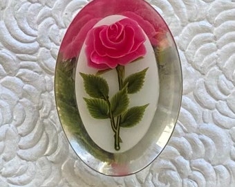 Lucite inversa tallada rosa flor vintage broche