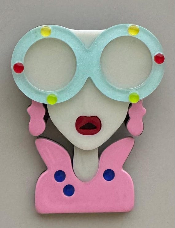 Unique lady face with sunglasses vintage style brooch