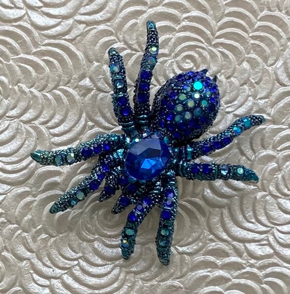 Vintage Spider Brooch Natural Sky Blue Topaz – Art-Bubble