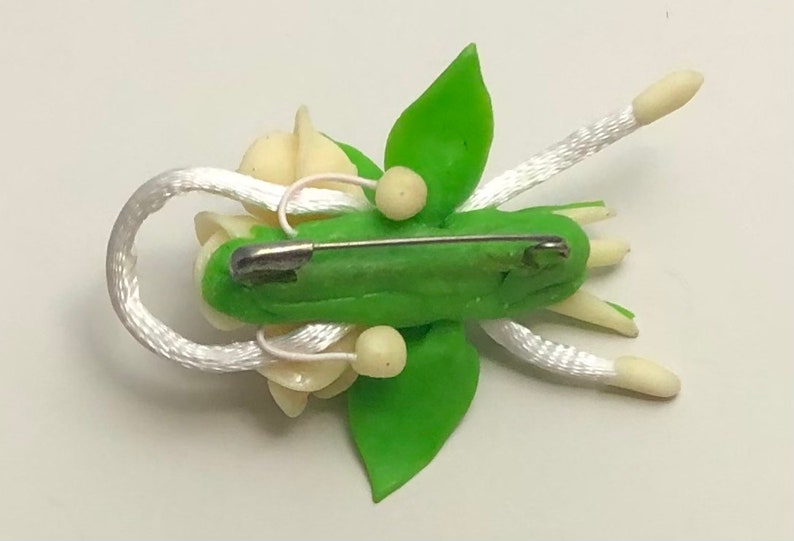 Unique vintage molded rose flower brooch