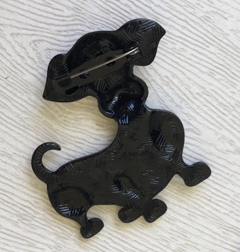 Adorable vintage style dog brooch