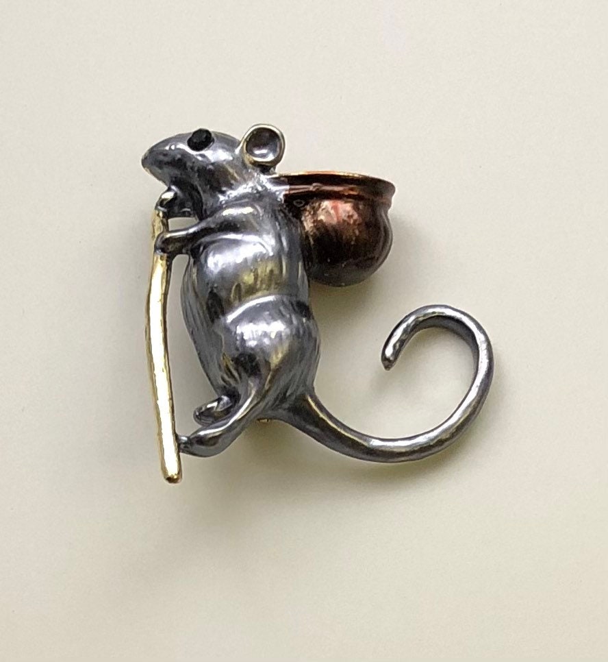 ネズミのブローチ - Etsy 日本