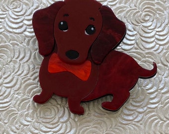 Unieke grote teckelhond broche in vintage stijl