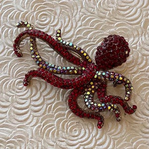 Unique vintage style octopus brooch