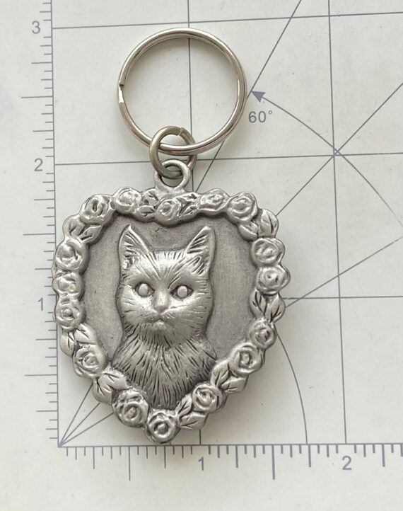 Adorable vintage cat key chain holder - image 2