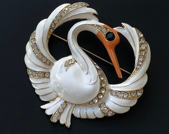 Unique vintage style large swan brooch
