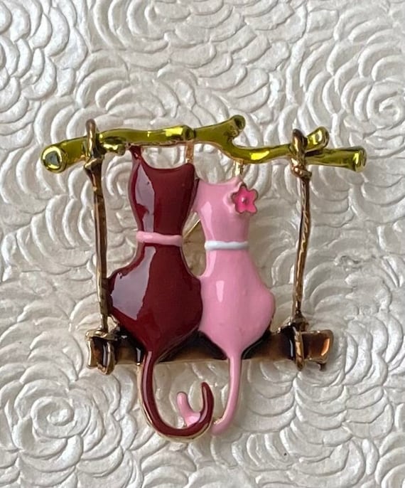 Adorable two cats on a swing  vintage style brooc… - image 1