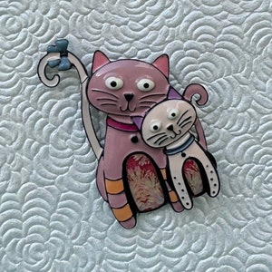 Adorable vintage style two Cats brooch