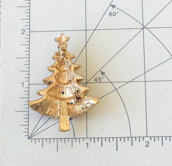 Adorable Christmas  tree   vintage  brooch / pend… - image 3