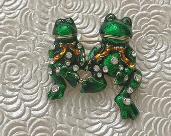 Unique vintage style frog brooch