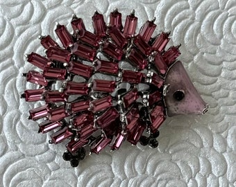 Adorable vintage style Hedgehog Brooch & Pendant