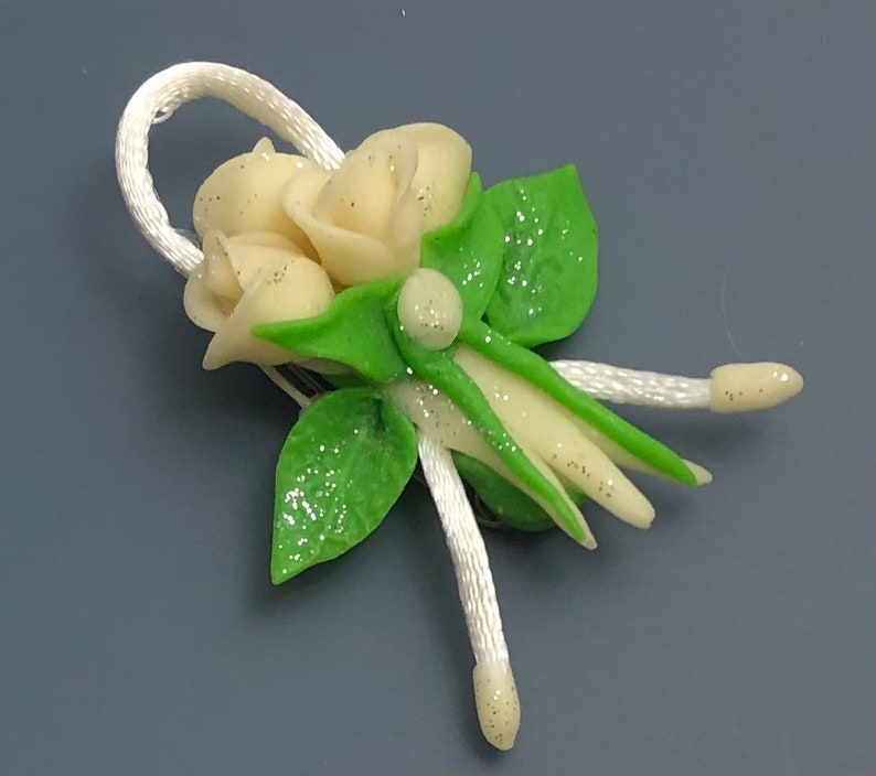 Unique vintage molded rose flower brooch