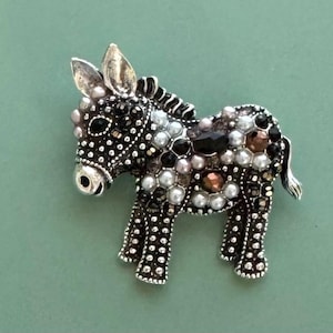 Adorable Donkey vintage style brooch