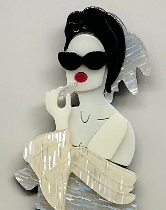 Vintage Lady Lipstick Holder / Vanity Lipstick Holder… Gem