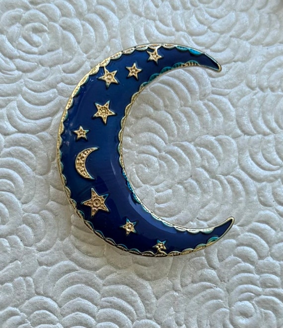 Unique  vintage style  crescent moon & star brooch