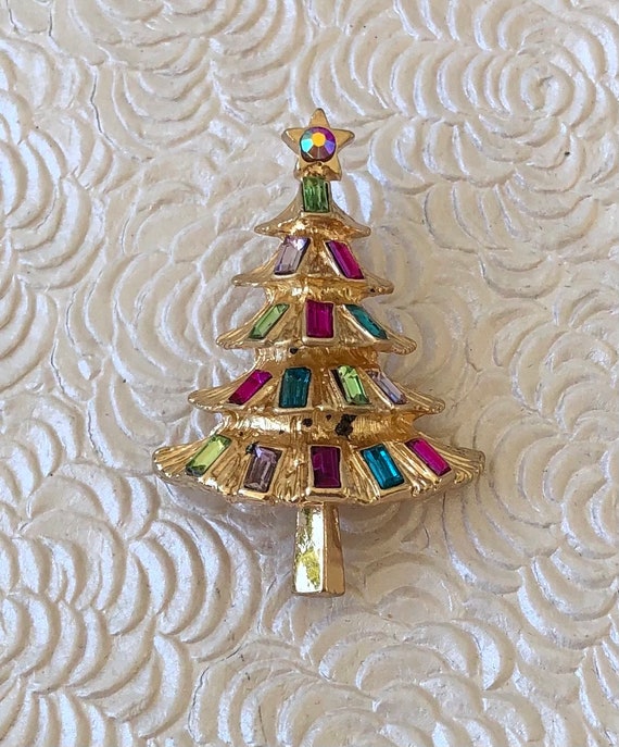 Adorable Christmas  tree   vintage  brooch / pend… - image 1