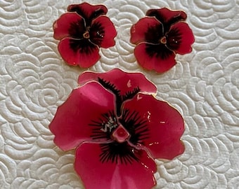 ヴィンテージのパンジーの花のブローチとイヤリングのセット