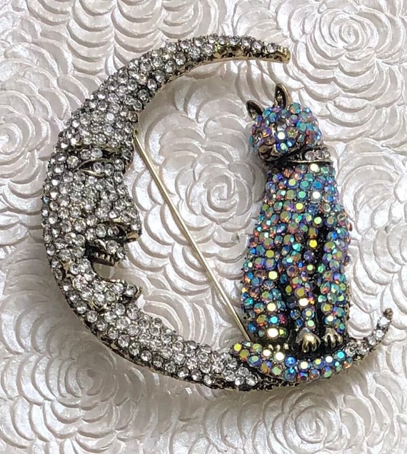 Cat vintage style oversized brooch crescent moon … - image 1