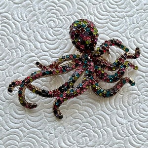 Unique vintage style octopus brooch