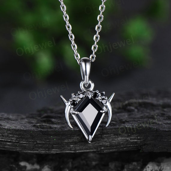 ★SENTIMENTS★ NO.302 [BLACK] NECKLACE Vintage Kite Cut Black Onyx Necklace 14k White Gold