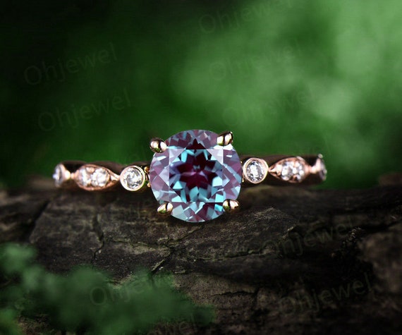 Color changing 2024 alexandrite ring