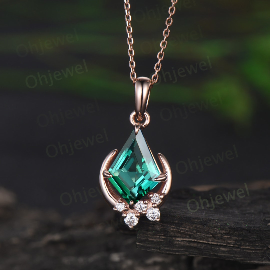 Emerald Green Heart Necklace, Y2K Necklace, 2000s Necklace