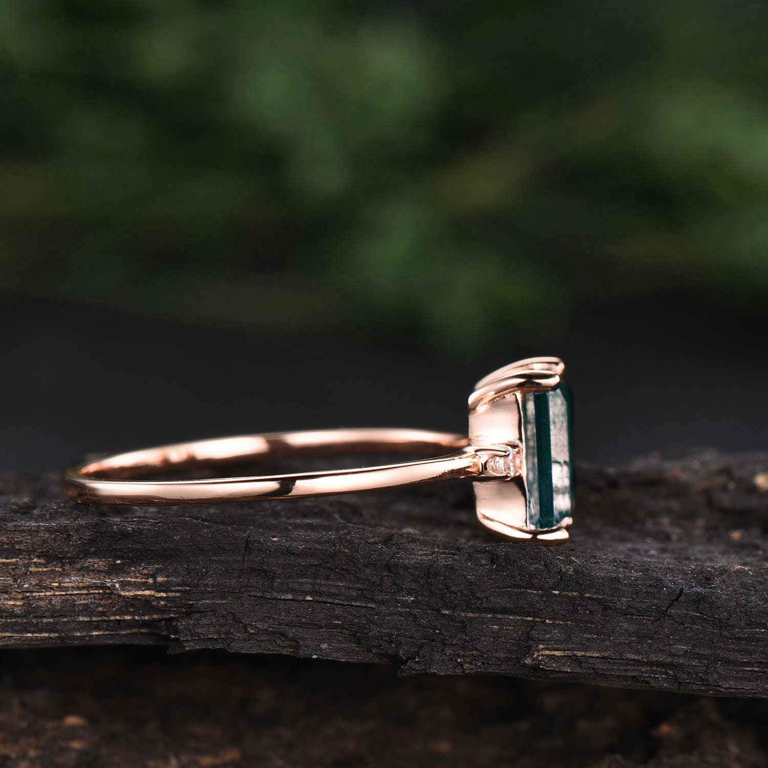 3石モスアゲートリング、ヴィンテージエメラルドカットモスアゲート