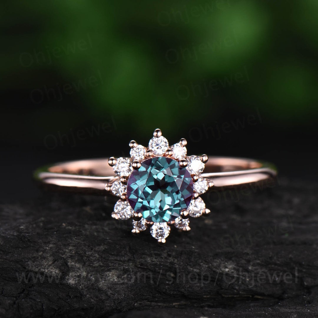 Sunflower Cluster Halo Moissanite Ring Color Change - Etsy