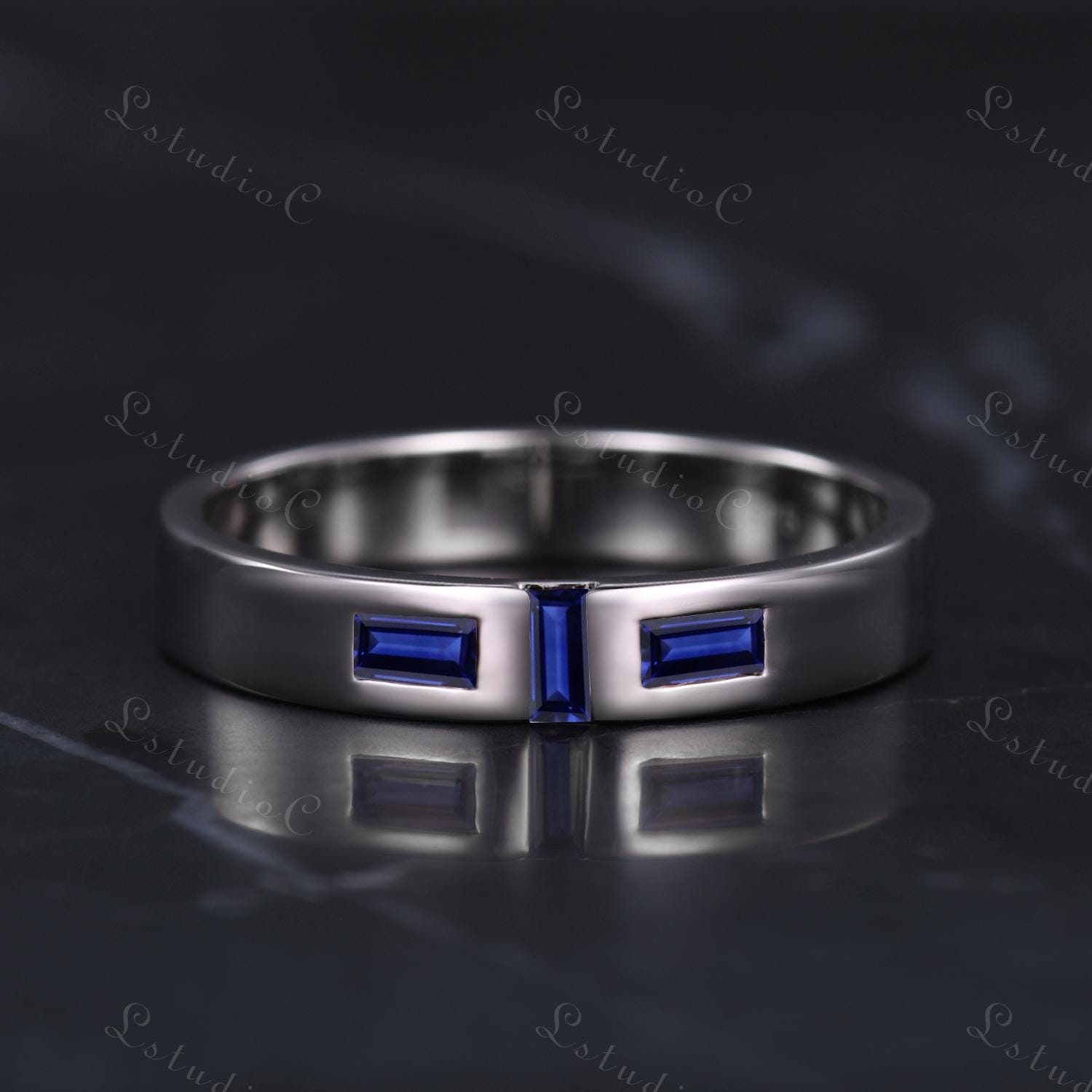 ゴールドリング レッドストーン バゲットカットほか3点 バゲットカットのブルームーンストーンの結婚指輪、スターリング