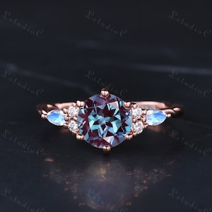 Vintage Round Cut Alexandrite Engagement Ring 14k Rose Gold Marquise Moonstone Ring Unique Twisted Ring Cluster Moissanite Ring for Women