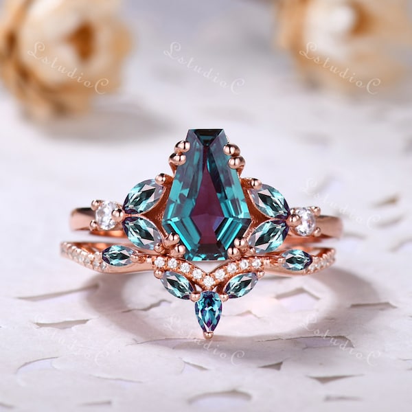 Unique Coffin Shaped Alexandrite Engagement Ring Set 2pcs Marquise Color Change Alexandrite Wedding Bridal Set Vintage Women Jewelry