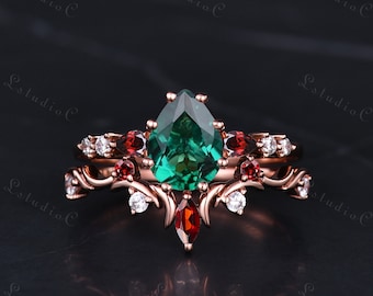 Antique Pear Shaped Cut Green Emerald Ring Set Rose Gold Vintage Red Garnet Engagement Ring Set Moissanite Bridal Set Unique Twig Ring Women