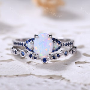Oval Weißer Opal Saphir Verlobungsring Set Sterling Silber Feuer Opal 3 Stein Cluster Ring Blaue Steine Ehering