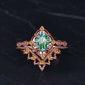 Oval Cut Green Moissanite Halo Engagement Ring Set Vintage Citrine Wedding Bridal Set Art Deco Ring Unique Filigree Promise Ring for Women