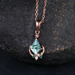 Zarte Kite Cut Moosachat Halskette Rosegold Vintage Stern Mond Smaragd Moissanit Anhänger Art Deco Frauen Einzigartiges Jahrestagsgeschenk für sie