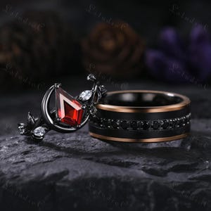 Dainty Kite Cut Red Garnet Couple Ring Set Black Onyx Men Ring for His and Her Vintage Leaf Bridal Set Unique Anniversary Gift for Men Women