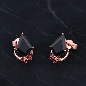 Vintage Drachen geschnitten schwarzer Onyx Ohrstecker Ohrringe Rosegold Cluster Granat Mond zierliche Ohrringe Frauen einzigartige Versprechen Jahrestag Geschenk für sie