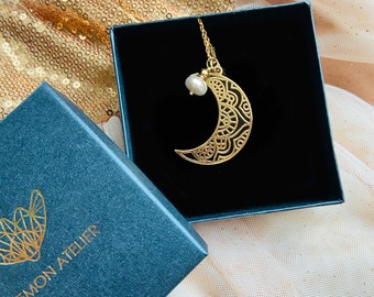 Filigree Moon necklace, gold moon necklace, open work Lunar Cycle necklace,  jewellery for women