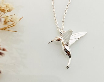 Hummingbird necklace, silver Hummingbird pendant, colibri necklace Minimalist bird Necklaces, Hummingbird Jewellery