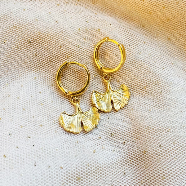 gold GINGKO earrings, Ginkgo LEAF hoop earrings, Ginkgo hoops, Leaf Jewelry,  leaf earrings, nature inspired Minimalist dainty jewelry Japan