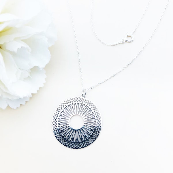 Circle medallion necklace in Sterling silver, delicate sun necklace, Geometric jewelry, big filigree pendant, rosette necklace