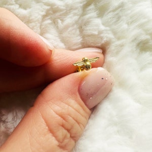 TINY BEE earrings, shiny Gold bees stud earrings, dainty sweet jewelry, Simple dainty STUDS, honey lover gift  jewelry