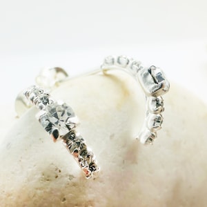 Clous d&#39;oreilles scintillants avec plusieurs pierres, demi-créoles en grappe, cz baguette blanche, boucles d&#39;oreilles huggie délicates géométriques, argent sterling simulé avec diamants