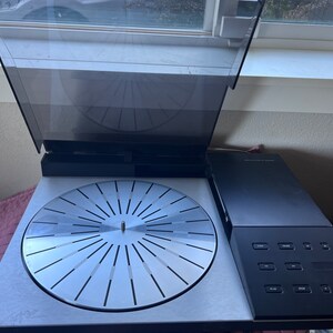 Bang and Olufsen Beosound 9000 Mark 3. With Horizantal or Bang and Olufsen Beosound 9000 Mark 3. With Horizantal or