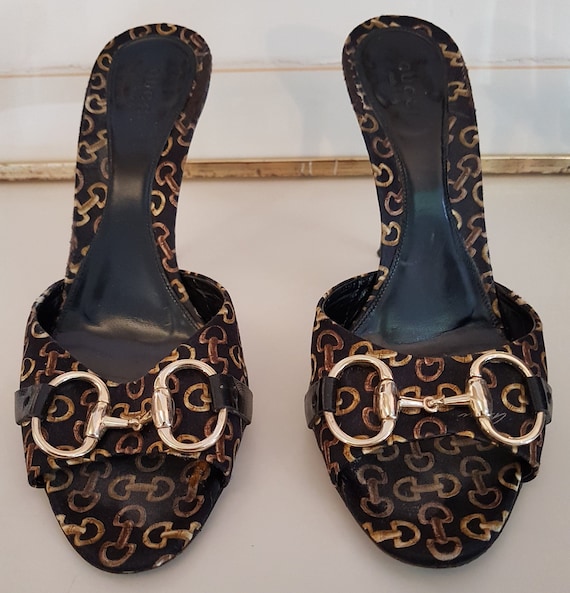 gucci vintage sandals