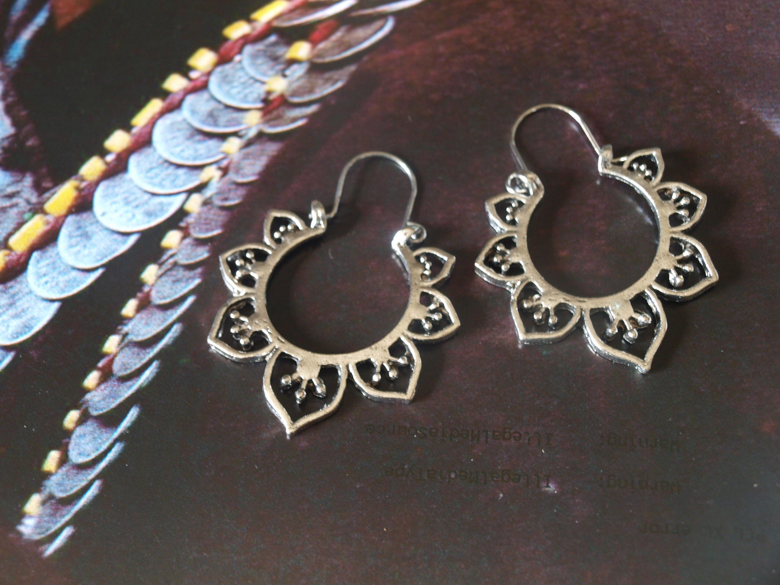 Boucles d'orelle ethnques, asatques, bohèmes, éléphant, bleu