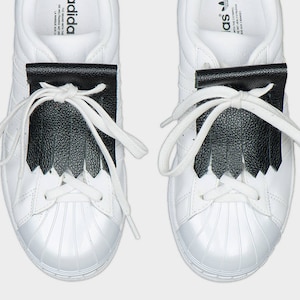 adidas gazelle silver green womens Buy ADIDAS ORIGINALS SUPERSTAR FRINGE SILVER  Superkicks