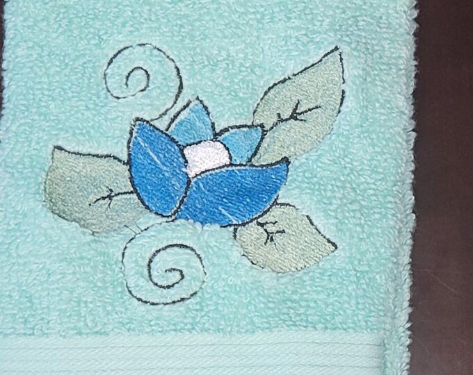 Flower hand towel
