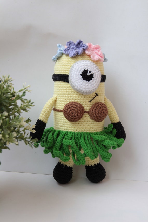 crochet minion doll