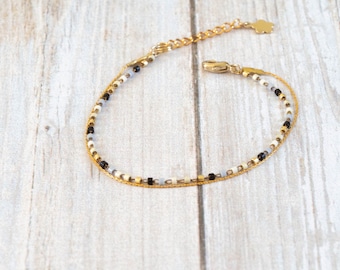 Double bracelet, minimalist, very delicate / gilded chain with fine gold Japanese Miyuki beads / designer jewelry / handmade